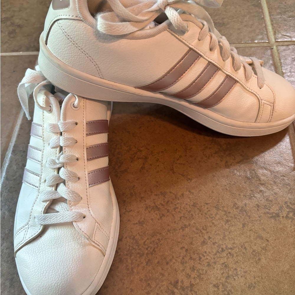 Adidas originals rose gold stripe
